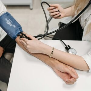 Does nitric oxide lower blood pressure - research on NO and hypertension